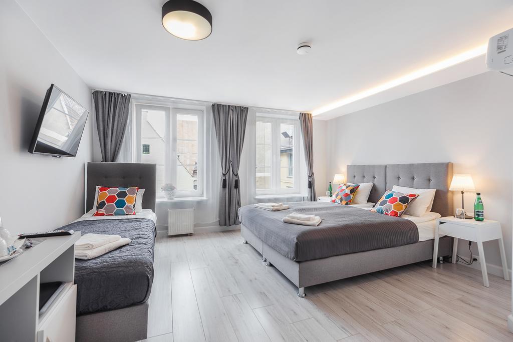 Six Suites, Old Town Гданьск Экстерьер фото