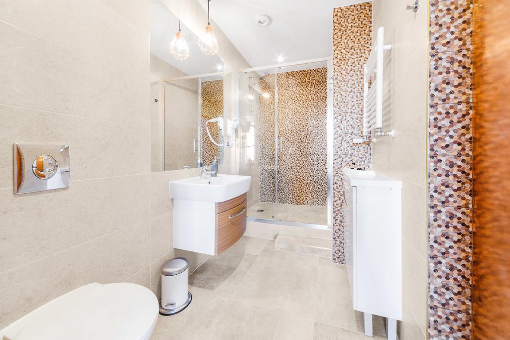 Six Suites, Old Town Гданьск Экстерьер фото